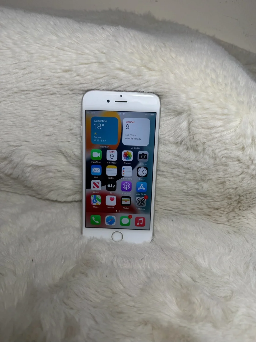 Apple iPhone 6s - White Front (Unlocked)
